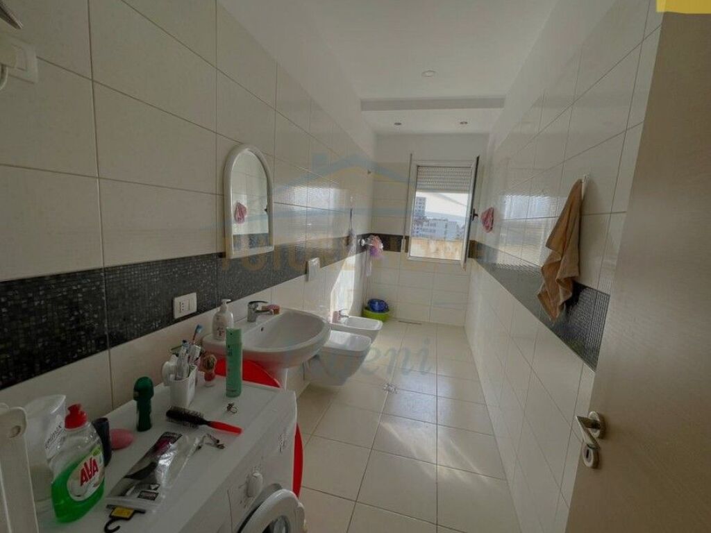 Shitet, Apartament 2+1+Verande, Fresk, Tirane.