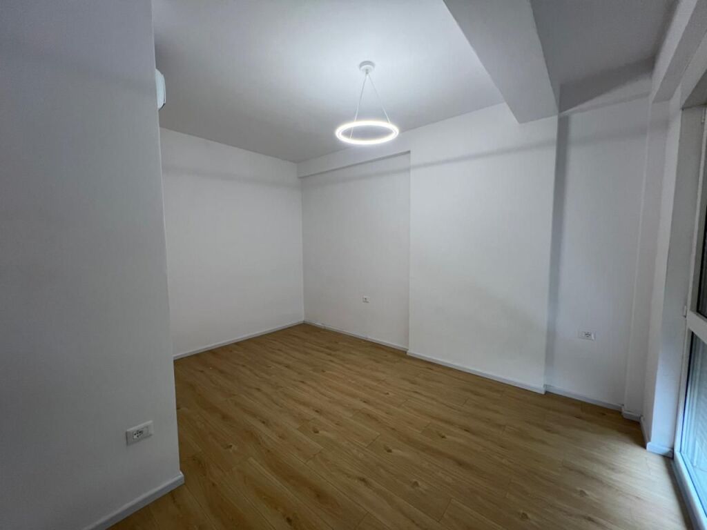 Vile moderne me qera , Residenca Aba