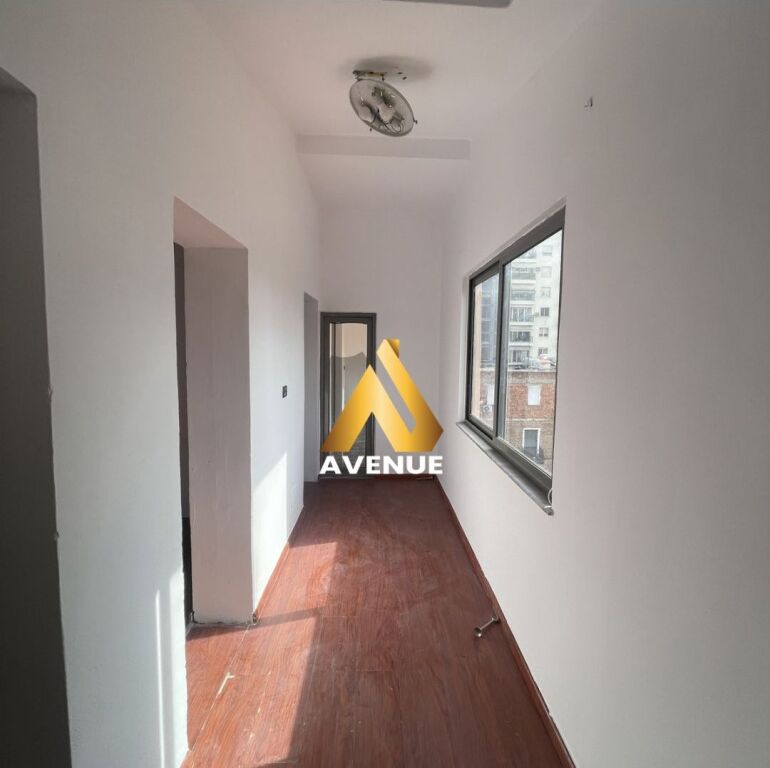 APPARTAMENTO 1+1 IN VENDITA A BLLOK, TIRANE
