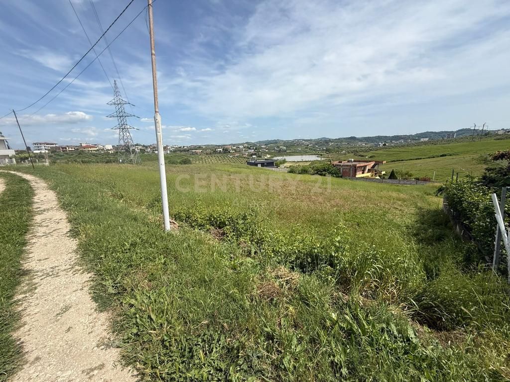 TERRENO CON VISTA LAGO IN VENDITA AD ARAPAJ 4319M2
