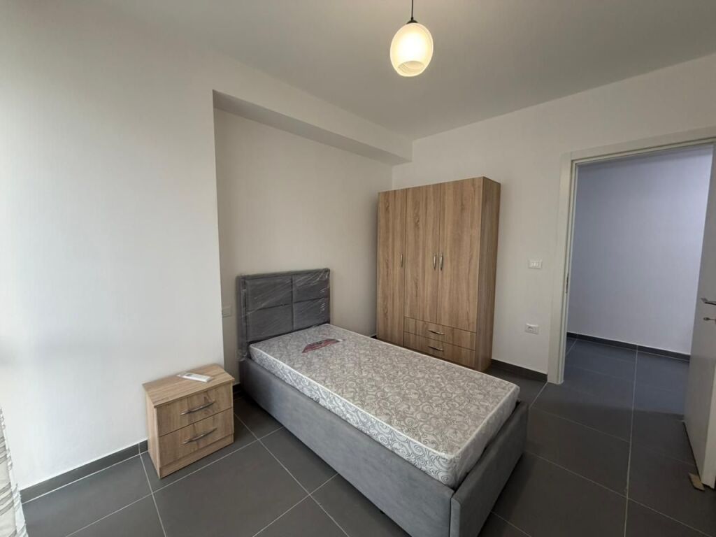 🏡Appartamenti 3+1 In affitto 📍 5 maggio 💸Prezzo 65000 leke
