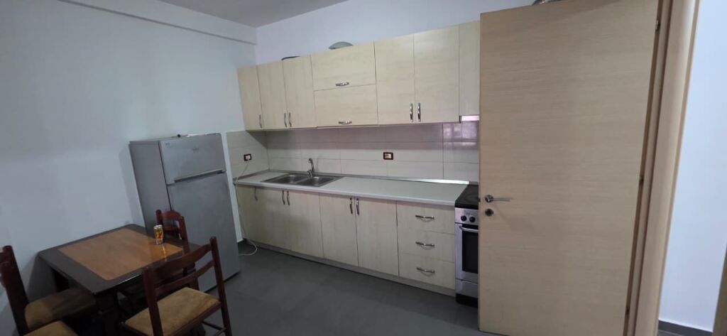 Apartament 2+1 me qira Marinaj Hotel Astir