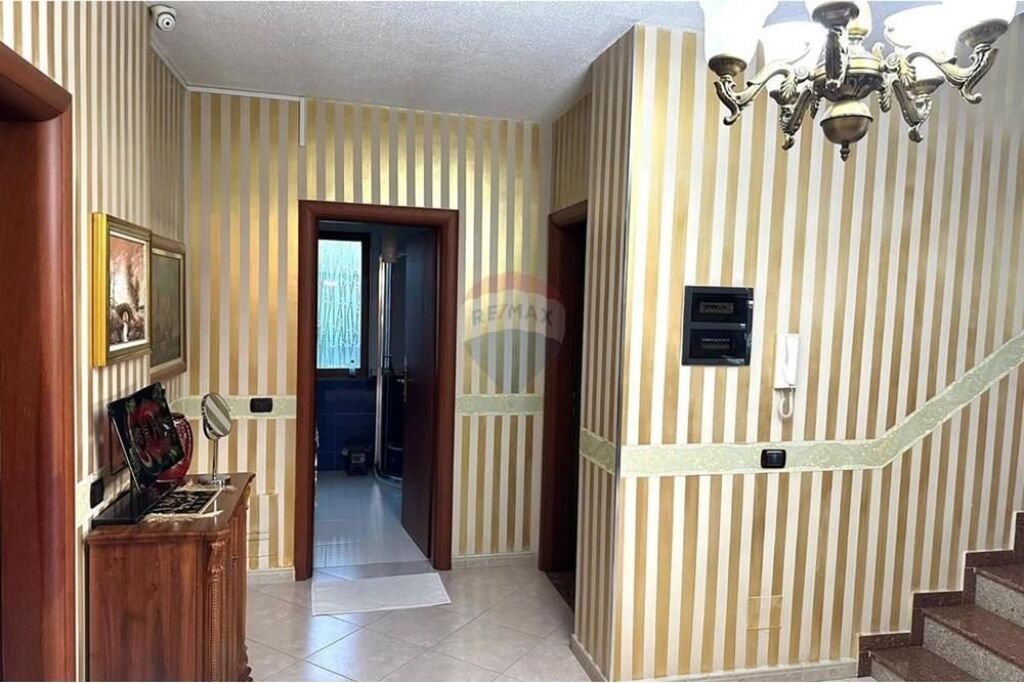 Villa - In Vendita - Istituto, Kamëz(ID: 530491004-173)