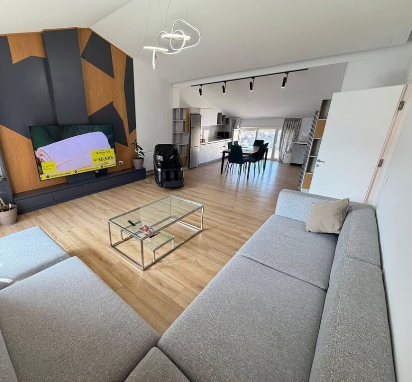 🌿 Attico in Affitto – Secret Garden Residence, vicino a TEG