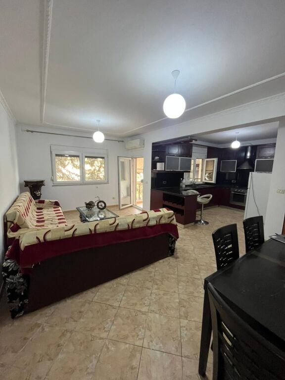 In vendita, Appartamento 2+1, Casa Italia, Tirane.