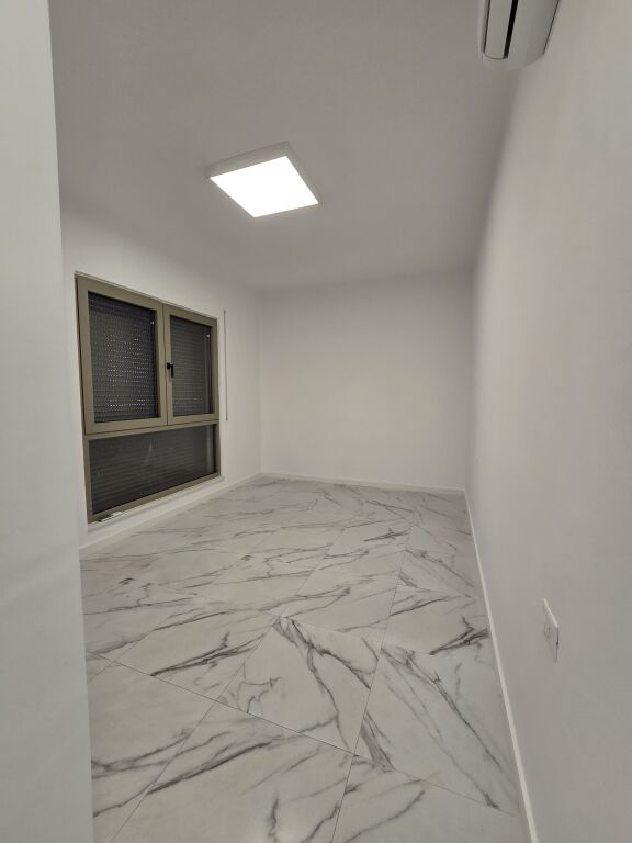 Office space for rent 113m2