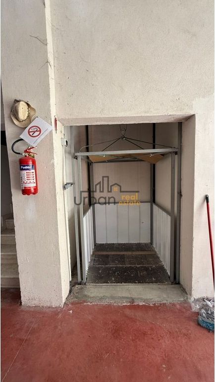Esclusivo/In vendita, Magazzino, Sharrë, Tirana - 320.000€ | 1626 m²