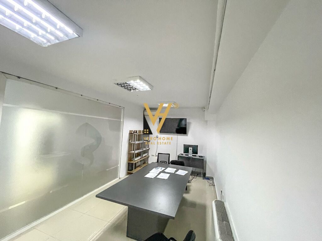 OFFICE 300 M2 FOR RENT AT SELVIA, HALILI COMPLEX 2,800 EURO