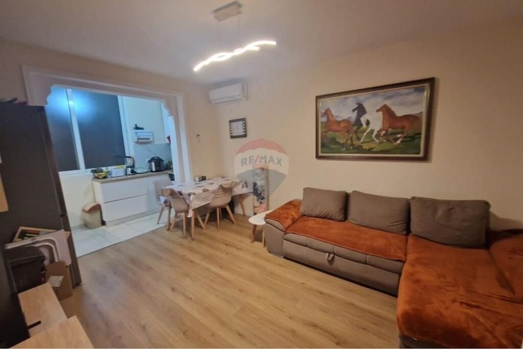 Apartament - Për Shitje - Rruga Asim Vokshi, Tiranë