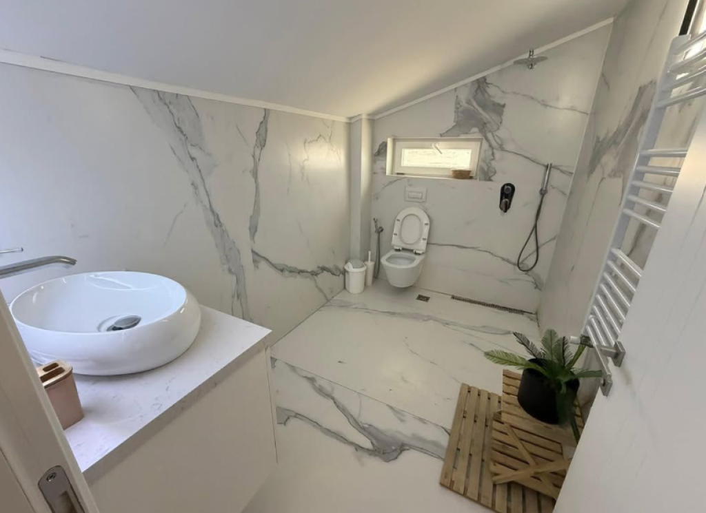 Penthouse me Qira – Secret Garden, pranë TEG  ✅