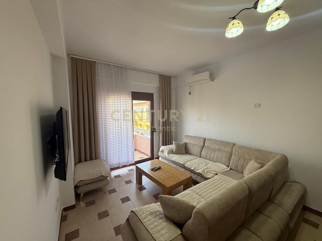 Appartamento 2+1 in vendita a Pelikan, sesto piano, con vista mare