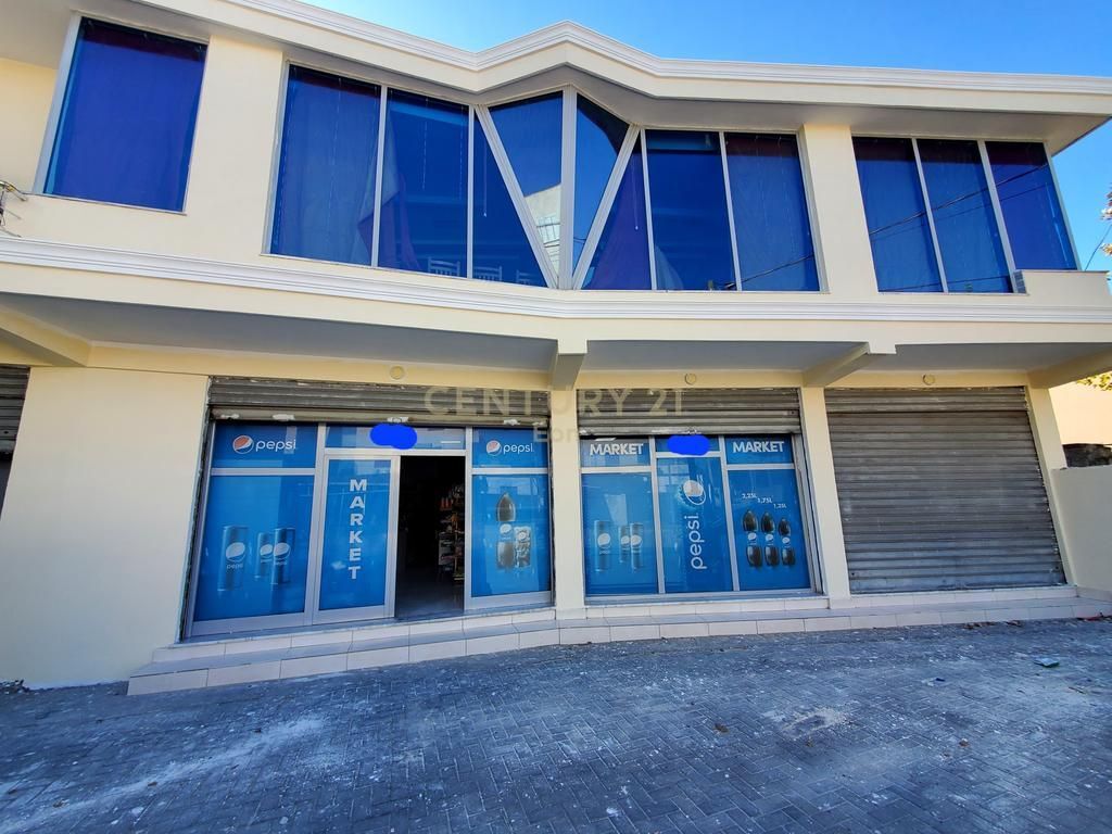 Edificio con Terreno in Vendita a Nish-Tulla, Quartiere 14, Durazzo !