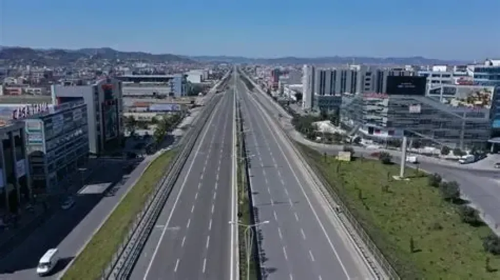Locale in Affitto – Strada Autostrada Tirana–Durazzo