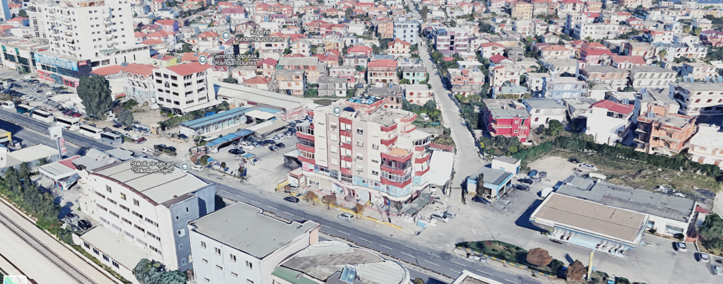 Spazio Commerciale In Affitto all'Ingresso di Durrës !