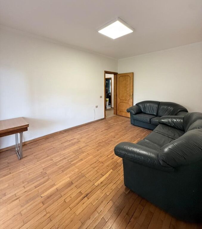 🏢 Appartamento 3+1 in Affitto – Centro, vicino a Caffè Flora