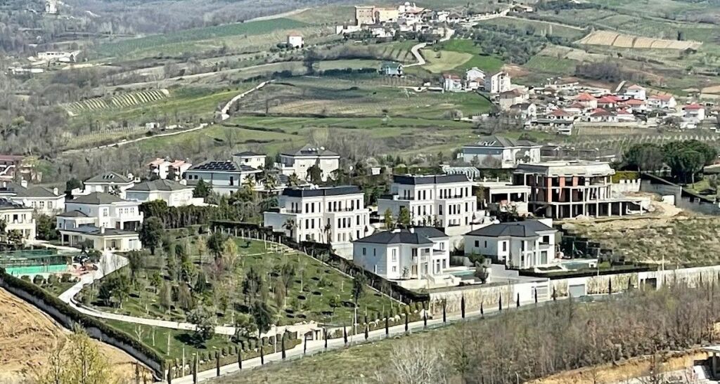 🏡Villa attaccata in vendita a Rolling Hills, nel TEG!