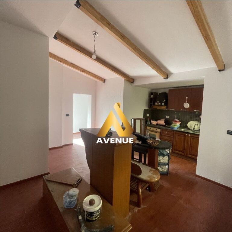 APPARTAMENTO 1+1 IN VENDITA A BLLOK, TIRANE