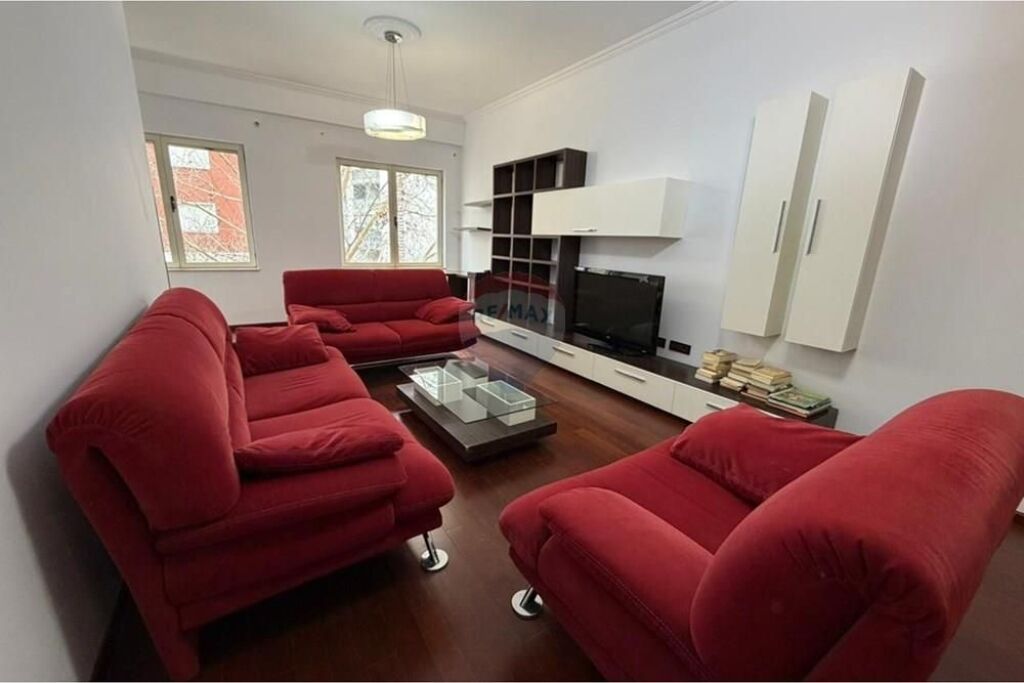 Apartament - Për Shitje - Rruga e Kosovarëve, Tiranë