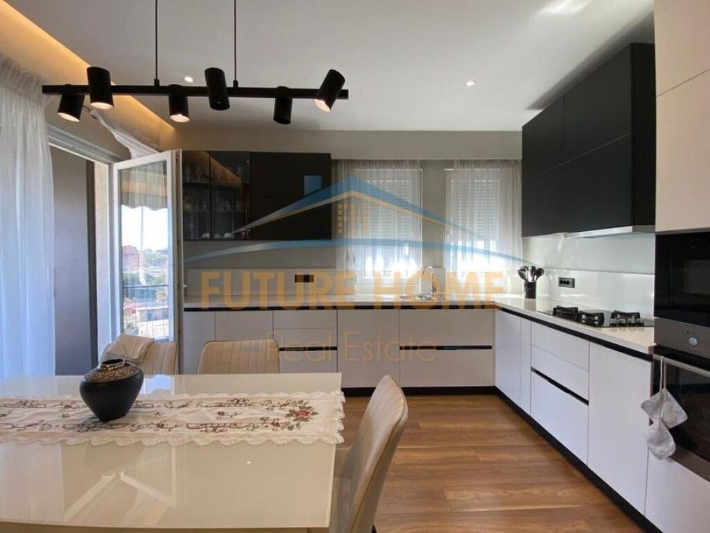 Rent, Duplex, 5 Maji