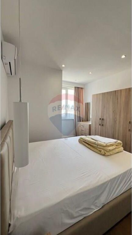 Apartament 2+1 me qera tek Mine Peza