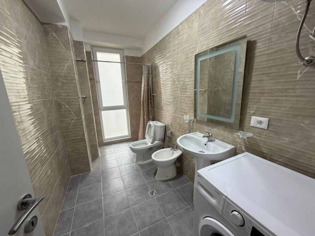 🏡Appartamenti 3+1 In affitto 📍 5 maggio 💸Prezzo 65000 leke