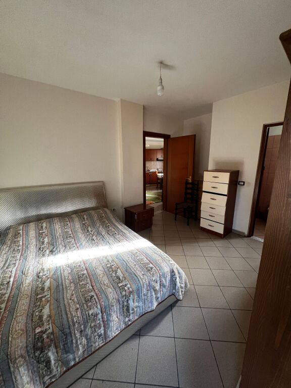 Via Mihal Grameno Ingresso 2+1 in Affitto. 40.000 Lek