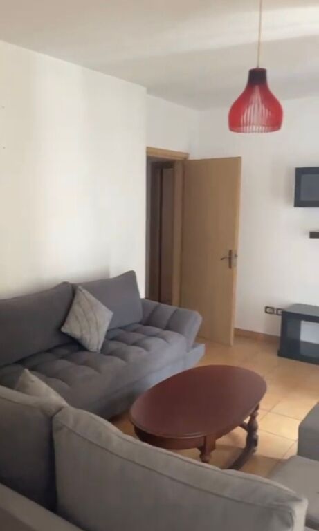 JEPET ME QERA APARTAMENT 2+1 – TEK 21 DHJETORI (RR. SHEFQET MUSARAJ)