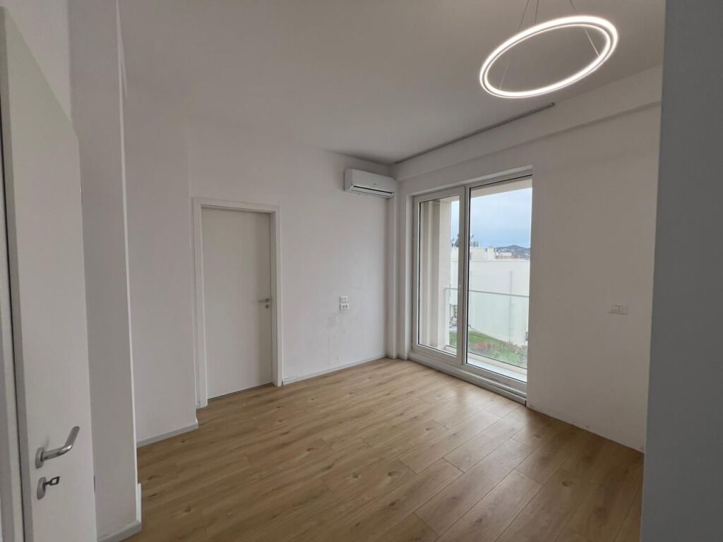 Vile moderne me qera , Residenca Aba