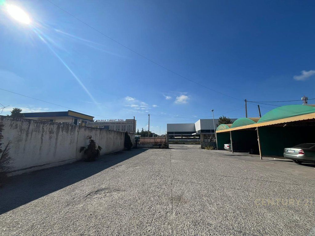 Locale in Affitto – Strada Autostrada Tirana–Durazzo