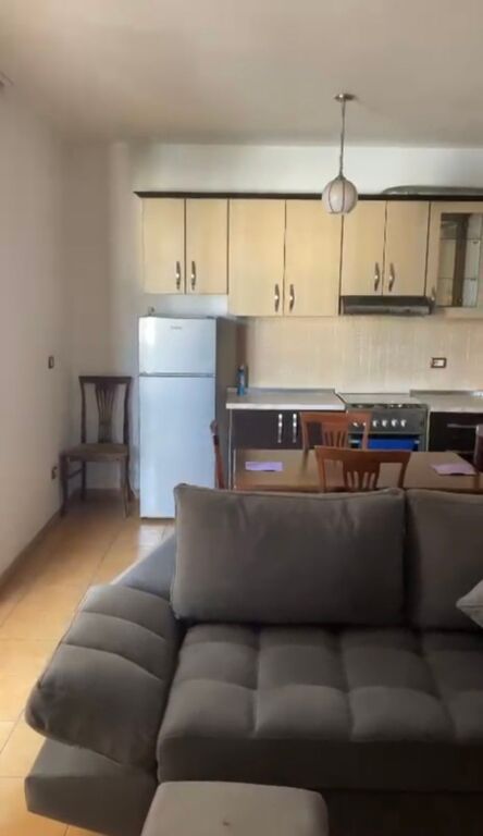 JEPET ME QERA APARTAMENT 2+1 – TEK 21 DHJETORI (RR. SHEFQET MUSARAJ)