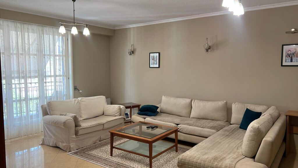 🏡 Apartament 2+1 me qira – 📍Mbrapa 20 Qershorit,Bllok💶 Çmimi: 1000€/muaj