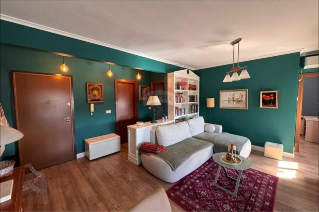 Apartament per qera 2+1 tek Rruga e Kavajes