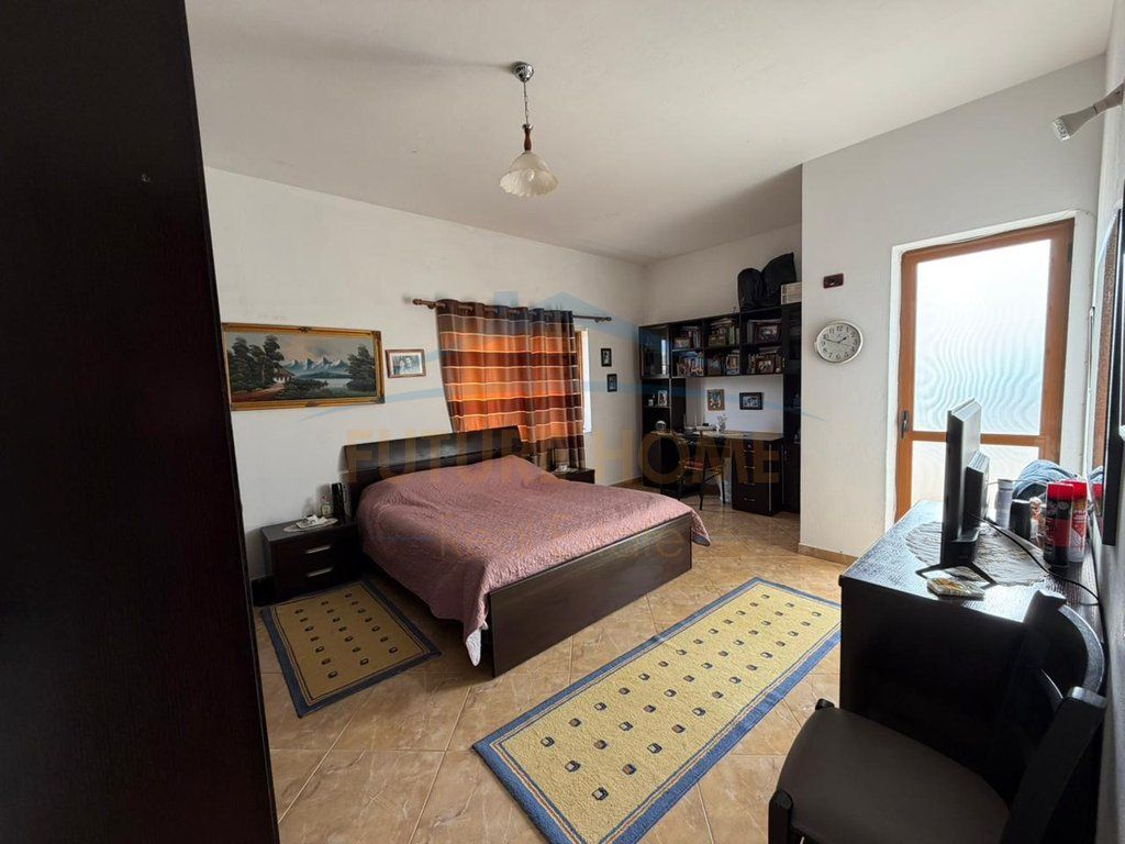 For sale, 3-Storey Villa in Prush, Kombinat, Tirana
