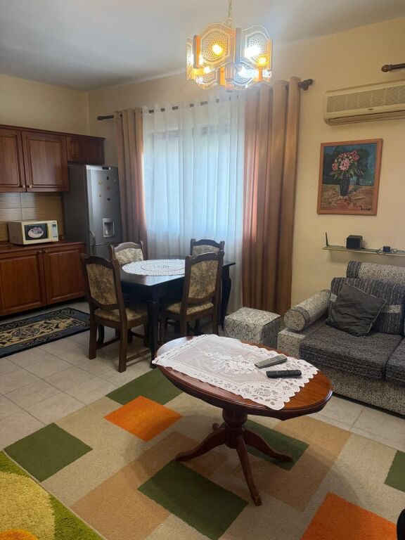 🏠Affittasi appartamento 2+1  📍 Indirizzo: Ish Profarma💰 Prezzo: 40.000 lek/mese
