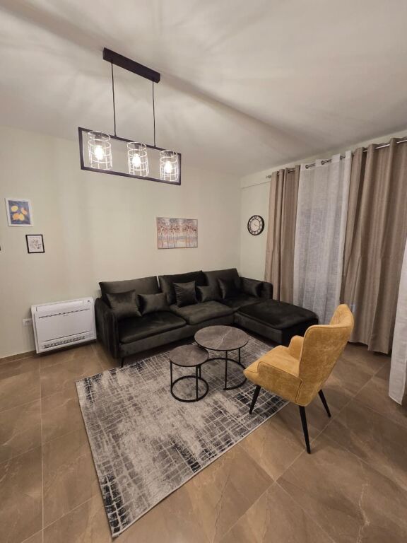 🏡 Jepet apartament me qira 2+1+2 – Zogu i Zi