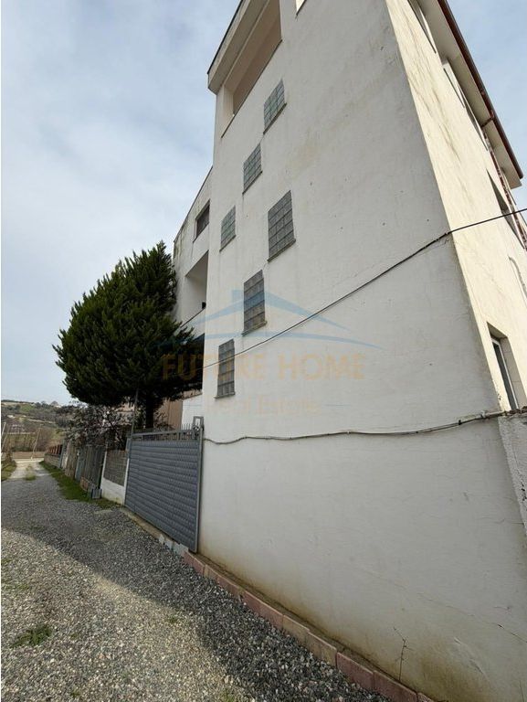 For sale, 3-Storey Villa in Prush, Kombinat, Tirana