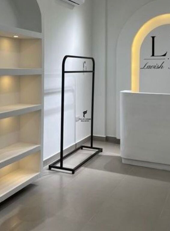 NEGOZIO IN AFFITTO 30 M2 EX RISTORANTE DURRESI 70.000 LEKE FH-69344