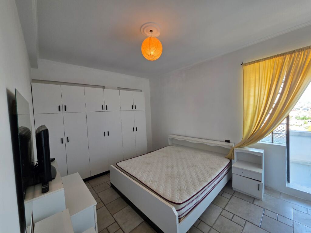 Apartment 1+1 for rent at Rruga e Dibres
