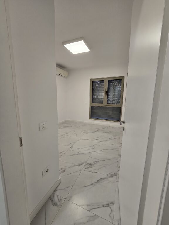 Office space for rent 113m2