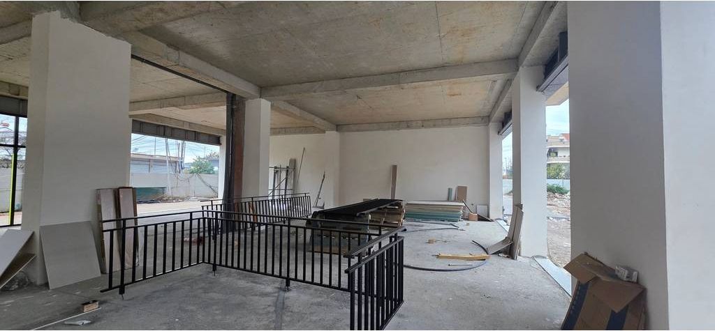 NEW BOULEVARD! COMMERCIAL UNIT FOR RENT, GROUND FLOOR, STREET FRONT!