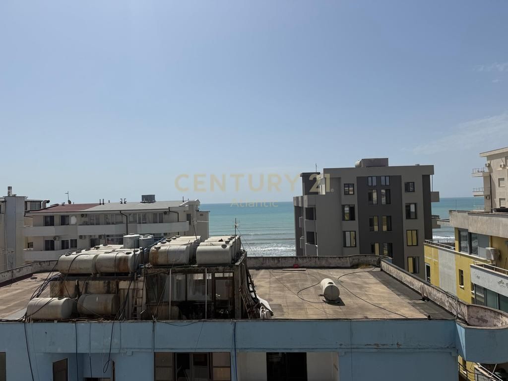 Appartamento 2+1 in vendita a Pelikan, sesto piano, con vista mare
