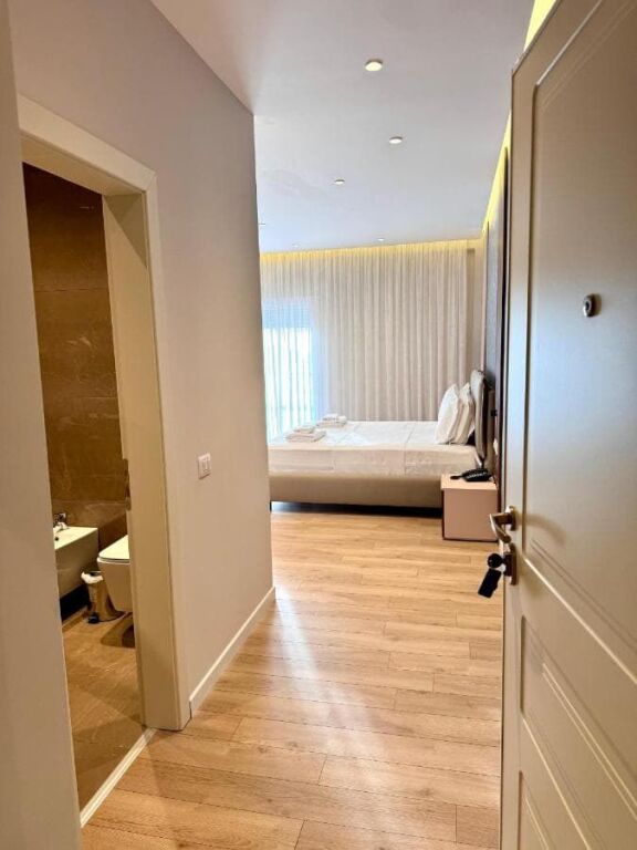 Hotel in affitto a Vlore (ID BH24) Vlore