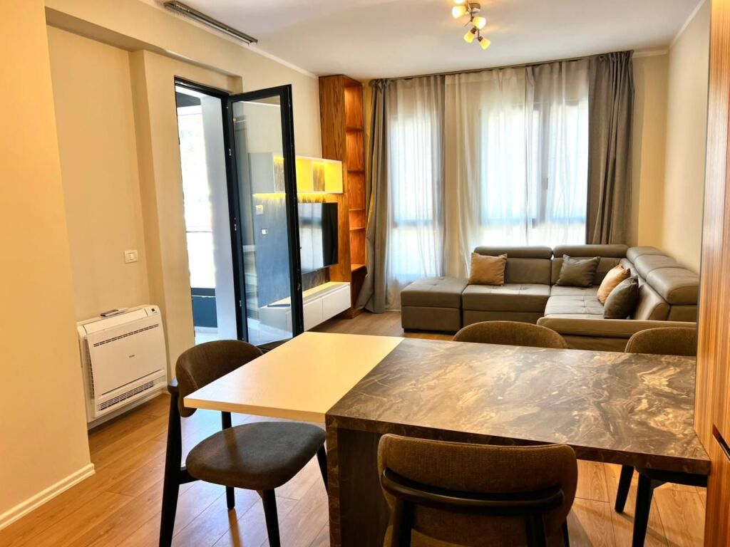 SUPER APARTMENT 2+1+2 FOR SALE IN LUNGOMARE VLORE