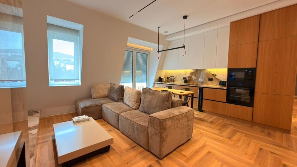 Luxury Apartment 2+1+ Parking Space in TEG