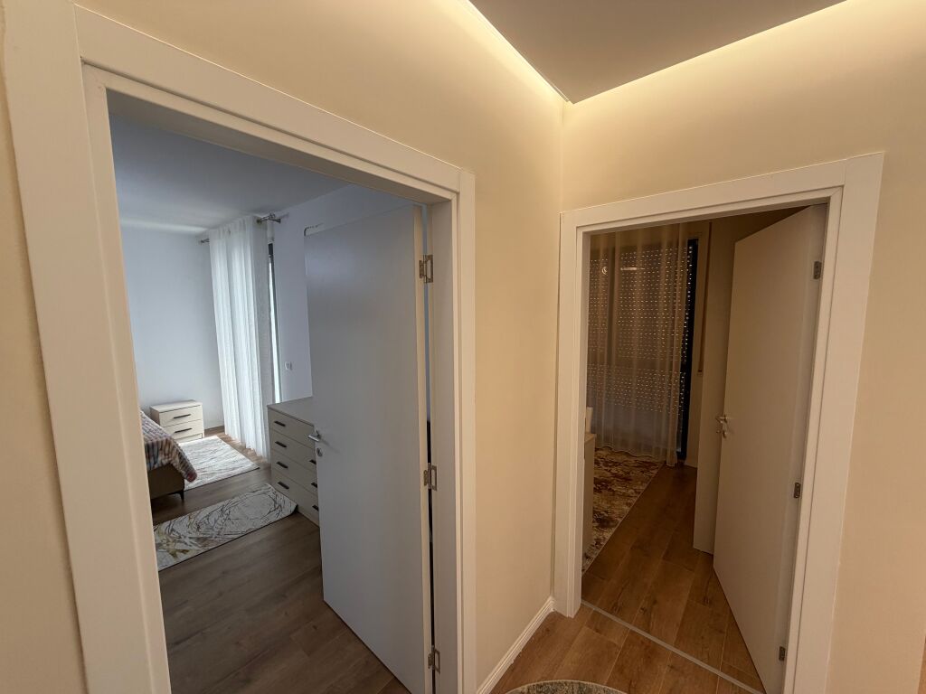 📣 AFFITTO SUPER Appartamento 2+1 Con 2 Bagni E Deposito 📍 Vicino Casa Italia ✨   🏢 Nuova Costruzione  🪜 4° Piano (Con Ascensore)  🛋️ Arredato Con Condizioni Moderne  ✅ Mai Abitato Prima   💶 Prezzo 750 Euro