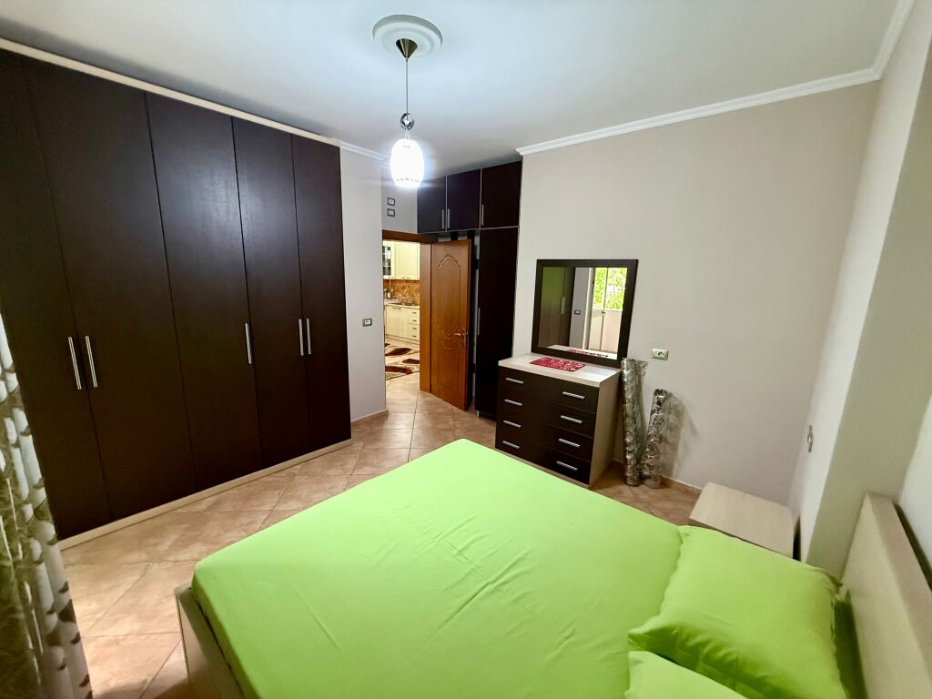 📣 AFFITTO Appartamento 2+1+2 con Balcone 📍 Via "Kavajes", Di fronte alla Moschea 💶 Prezzo 70.000 Leke/Mese✨