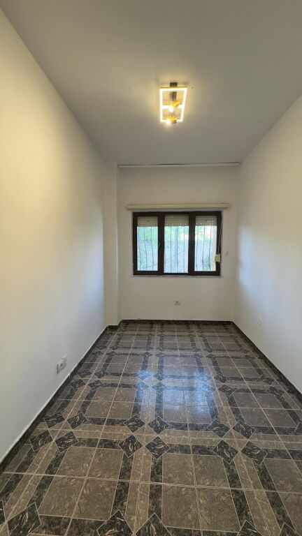 Premises for rent between the German hospital and Myslym Shyri !