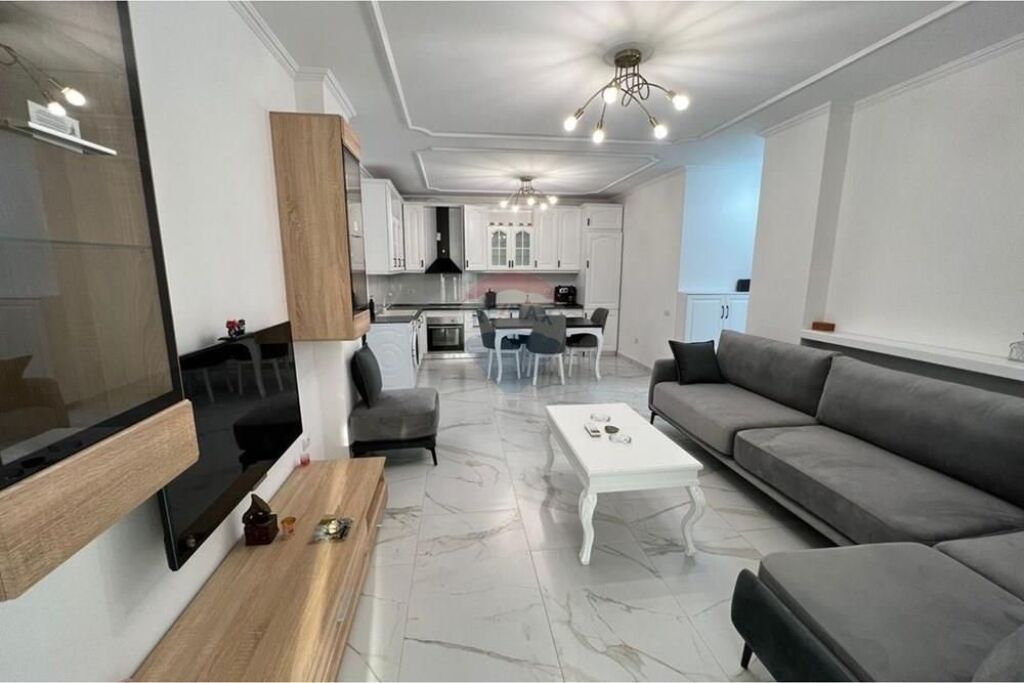Apartament me qera , Margarita Tutulani