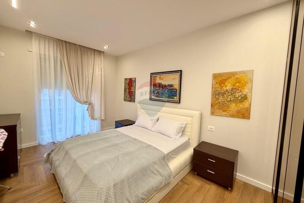 APARTAMENT 2+1+2 PËR QIRA PAZARI I RI