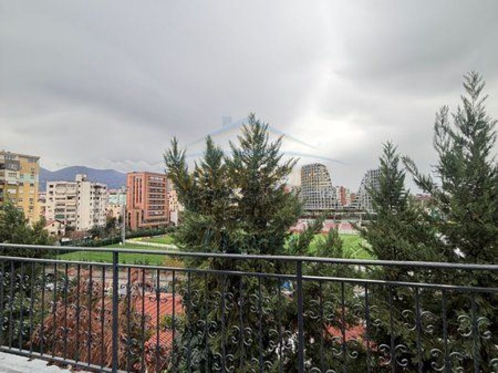 Apartment 2+1+2 for sale, Komuna e Parisit